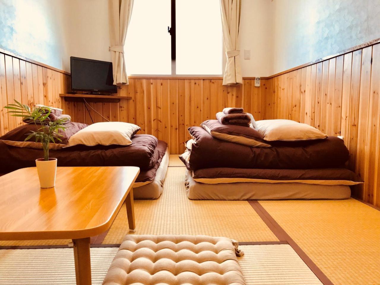 Mosura No Tamago Hostel *